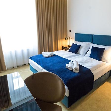 Apart Hotel Golden Apartments Kosice Bagian luar foto