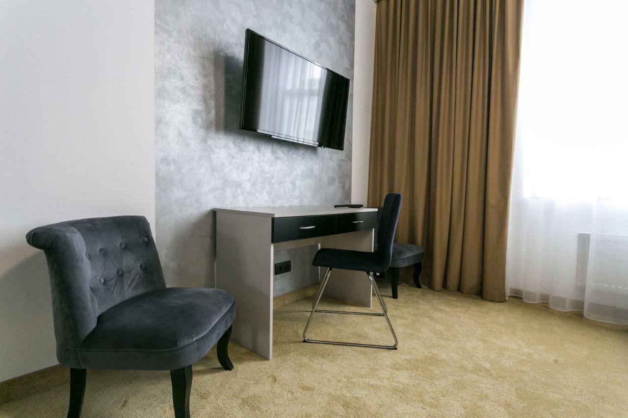 Apart Hotel Golden Apartments Kosice Bagian luar foto