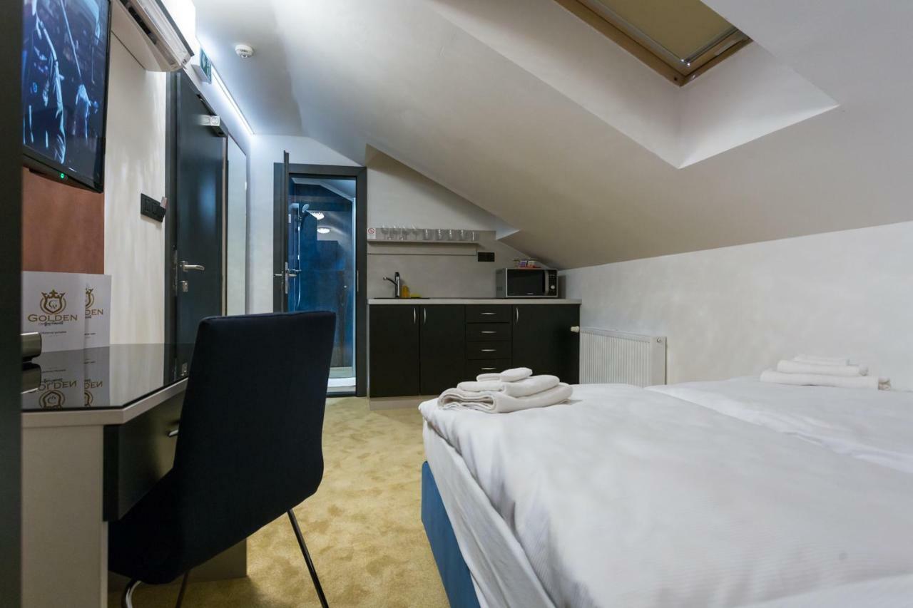 Apart Hotel Golden Apartments Kosice Bagian luar foto