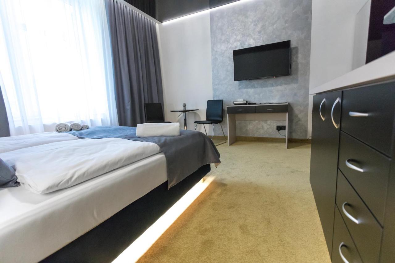 Apart Hotel Golden Apartments Kosice Bagian luar foto
