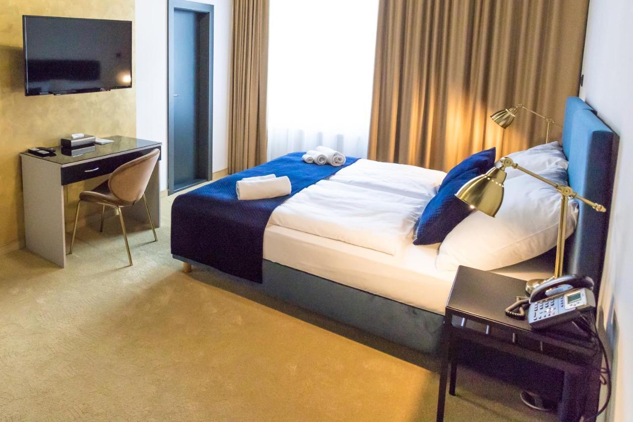 Apart Hotel Golden Apartments Kosice Bagian luar foto